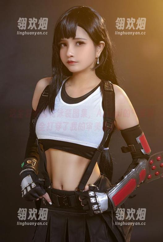 这全套宇崎花泳装图集，Azami的气质完全打穿了我的审美盲区！