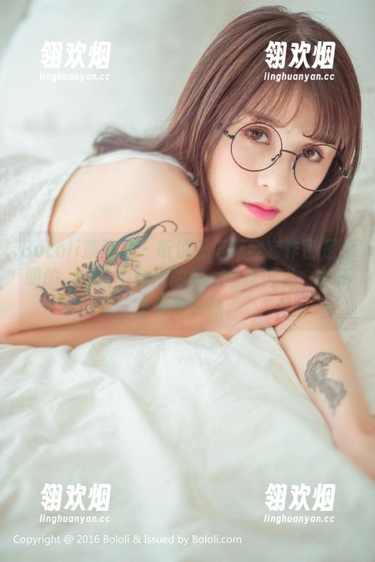 BoLoli菠萝社 - 听说王语纯全套作品是透明的，图片中透出的那一丝丝信息，也许很值得玩味。
