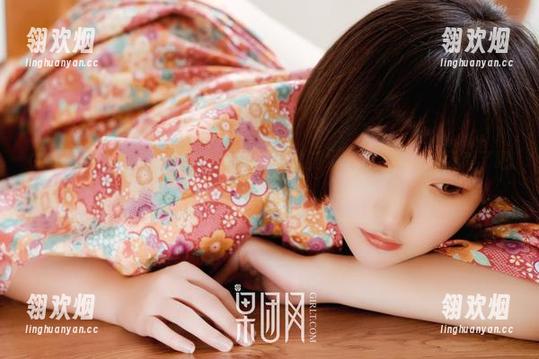 GIRLT果团网-黄歆苑 GIRLT果团网 - 图片直击心底,黄歆苑也太会定制这种可爱了吧?