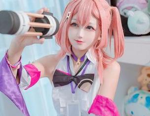 当北斋遇见Saber，KuukoW新写真集！别着急下载，先慢慢欣赏！