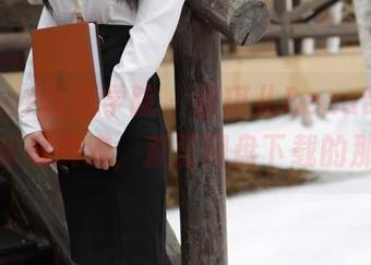 MFStar模范学院 – 唐琪儿Beauty泳池里，乐趣满满，直至网盘下载的那一刻
