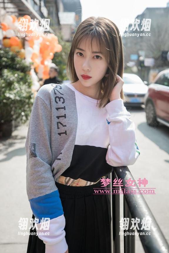 MSLASS梦丝女神-晓晓 MSLASS梦丝女神 - 图片更新了,晓晓那双薄薄的袜子真让人想多问几声,为啥呀?