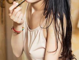 TouTiao头条女神 – 白色的裸奔，李由美这套图مضمون太不正经了