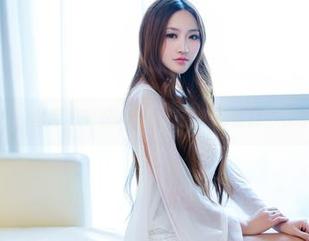 TuiGirl – 图库里的双人赛：赵惟依和她的影像孪生体！