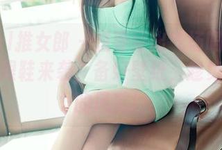 TuiGirl推女郎 – 想要穿出气场吗？艾栗栗的高跟鞋来袭，备好壁纸，趁势展现你的风范！