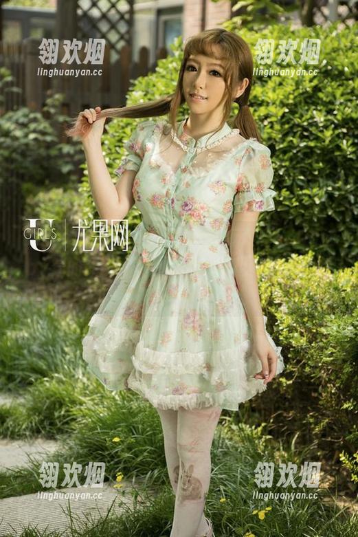 UGirls尤果网 - 这牛仔裤，飞Angelababy穿的才叫写真，时尚怎样也不找不到路！