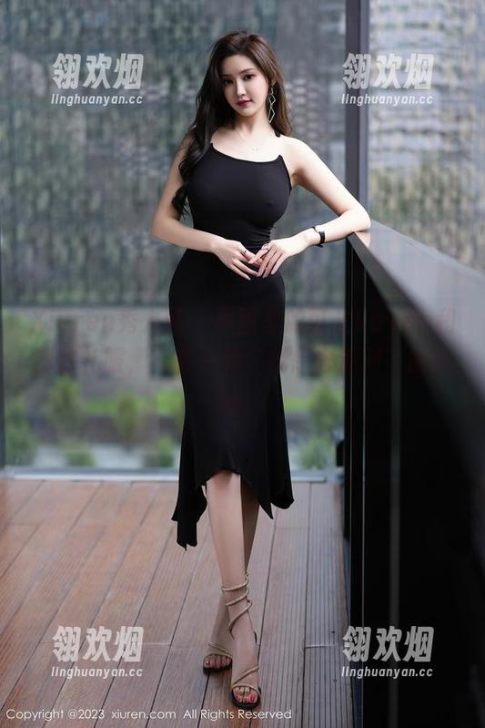 Xiuren秀人网 - 原图里的可儿kayen和那件礼服，真有一种“我想去派对”的冲动。