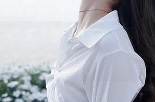 Xiuren秀人网 – 图片超美丽，小仓鼠好幸福，连衣裙也在求收养，快来爆灯我！