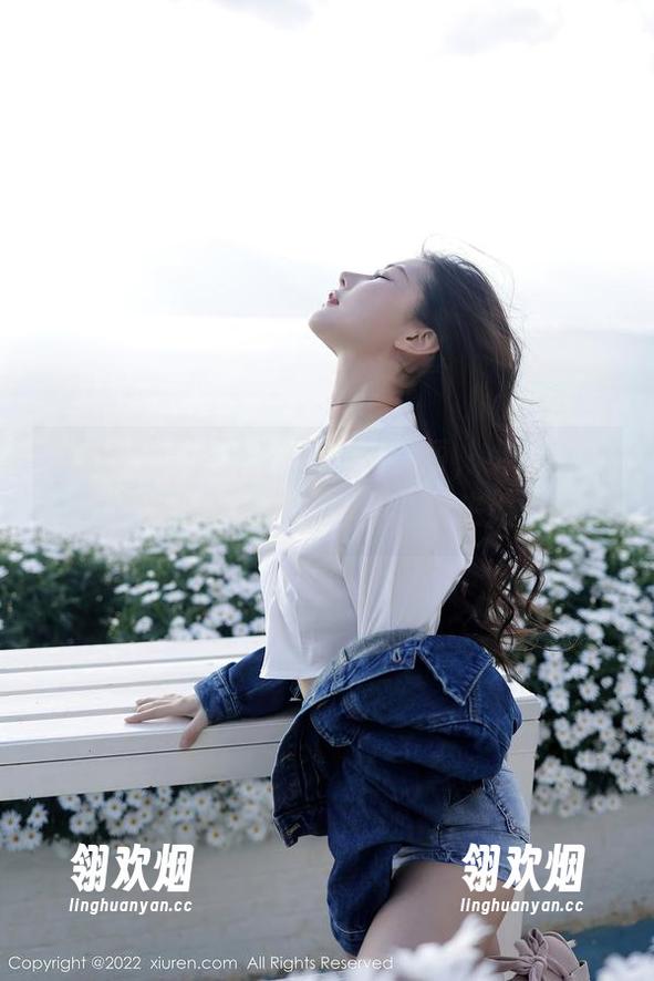 Xiuren秀人网-小仓鼠 Xiuren秀人网 - 图片超美丽,小仓鼠好幸福,连衣裙也在求收养,快来爆灯我!