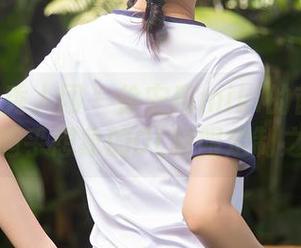Xiuren秀人网 – 徐安冉miki的首套写真——超乎想象的OL制服定制之旅！