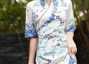 Xiuren秀人网 – 网袜再升级！李丽莎带来的全新合集，有几分撩人。