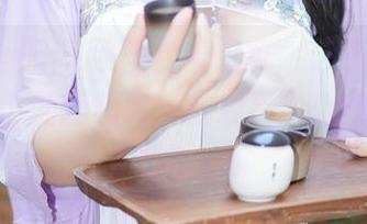 Xiuren秀人网 – 试着想象，芝芝Booty在黑丝中翩翩起舞，在线高清带你悦享美臀Show！