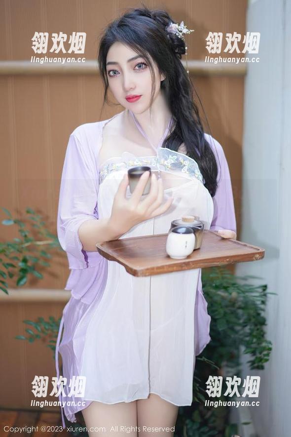 Xiuren秀人网-芝芝Booty Xiuren秀人网 - 试着想象,芝芝Booty在黑丝中翩翩起舞,在线高清带你悦享美臀Show!
