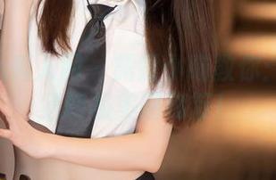 Xiuren秀人网 – 露露小喵教你：学妹才是终极美图秘笈！