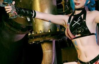 当ZinieQ碰上初音未来，全套原图是不是该放飞自我？