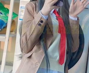 白裙全套—at鲨鱼又在挑战我的审美极限？