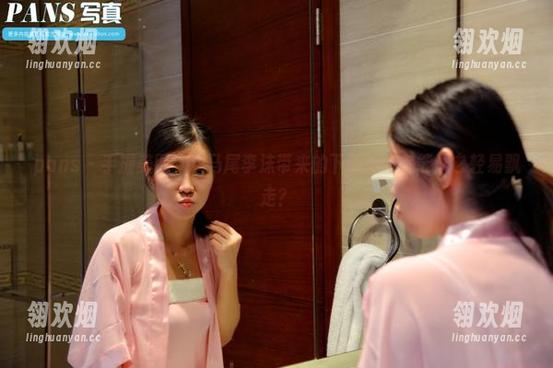 pans-李沫 pans - 手握美图,双马尾李沫带来的下载流量怎能让它轻易飘走?