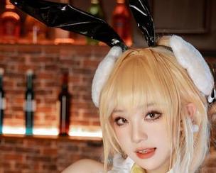 新生代的潮流符号！七七娜娜子——那身布莱默顿旗袍你能找到cos的灵魂吗？