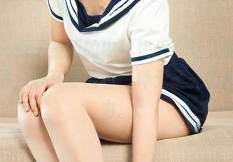 丽柜 – 兔子最新的中秋快乐，让人觉得这是原图，却又渗透着一种无圣光的随意魅力。