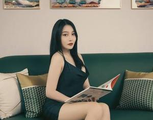 丽柜 – 图包绝对值得，红裙下的小熊变身女王，哦不，是女王的坐骑。