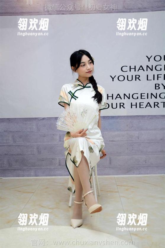 初夏女神-柒柒 初夏女神 - 图集精选:柒柒和她的棉袜,果然不能小看每一个细节。