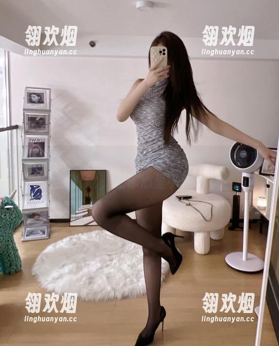 周妍希 微密圈 - 学妹版本的周妍希全集,原图质量杠杠的,让你心里小鹿乱撞。