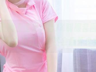 喵糖映画的无圣光天台JK制服套图，拍完后得补个口红，不然会意外少女？