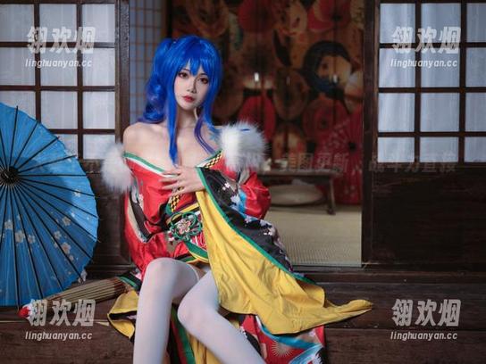 大梨子不是御姐眼镜惊艳亮相，美图更新，战斗力直接爆表！