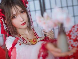 妖君白研的天然长腿私房美图，不由自主就想多看几眼。