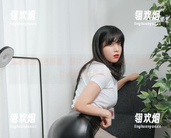 宋哈娜的灰色图集，别以为只是拍个照哦，资源满满，让人忍不住想点赞！