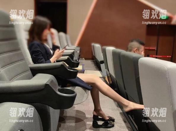 小仙女ELaine 微密圈 - 吊带的作品分享,不过是小仙女ELaine的日常而已。