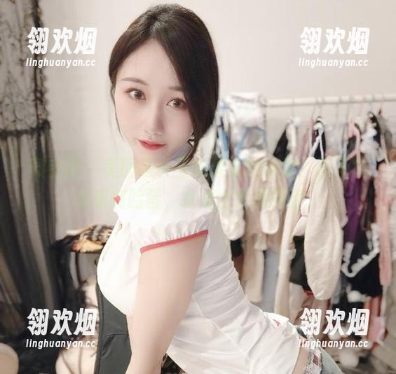 小玉吃果冻 微密圈 - 美图是小玉吃果冻的标配,巨无霸与清纯脸蛋,在线上大展风姿。