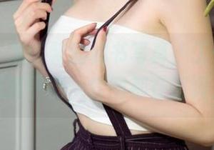 尤果网 – 沈诺馨的秘书写真，工作与放松间的细腻平衡，套图都在调调工作。