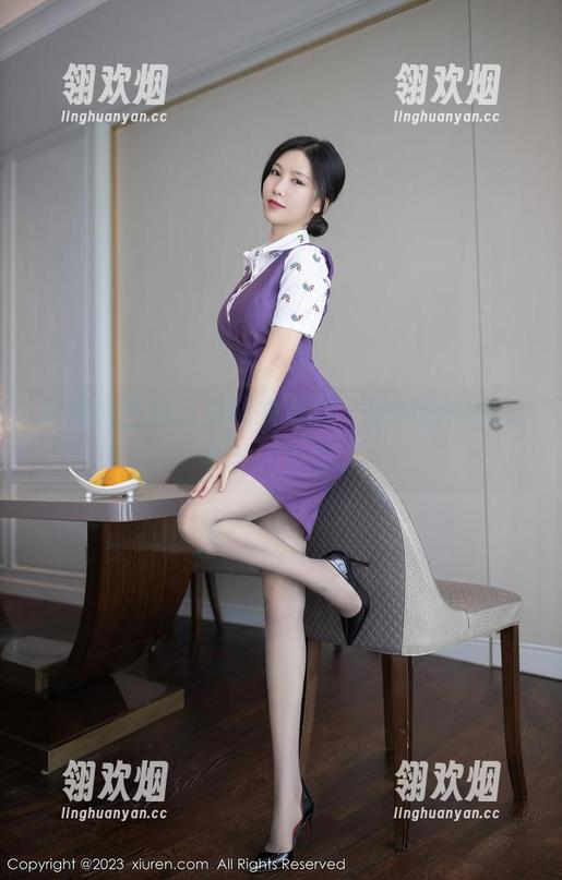 抖娘利世 抖娘利世的另类秘书写真,分享出你想象不到的色彩。