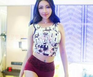 推女郎 – 当万圣节遇上何何夕：图包里的‘糖果’也太撩了吧！