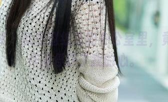推女郎 – 就在赵纹清的办公室里，竟然被作品俘获了我的心。