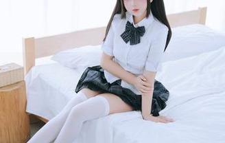 在线直击：日奈娇的恶魔皮衣，太妖艳，让我差点石化
