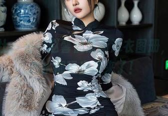 星颜社 – 看！赵馨悦最新泳衣图册，完全把水都玩出花来了！