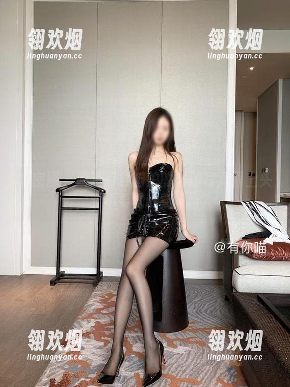 微密圈 - 听说有你喵拍的肉丝写真很上头，要不要试试新风格？