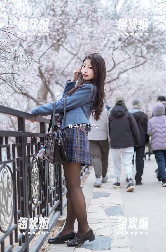 桃墨公子 窗外风景很美,桃墨公子与cos的资源怎能少