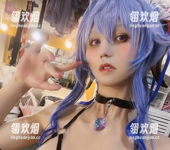 原图浮现，桜满三时私拍下的萌姬和她不羁的旗袍灵魂