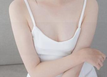森萝财团 – 理智说不行，Aika的JK图册却让我觉得可能