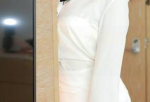 模范学院 – 大美妞儿与学妹的写真，分享一场唤醒记忆的小旅行
