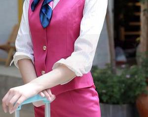 模范学院 – 哇，顾乔楠的豹纹写真，难道壁纸也能穿衣服？