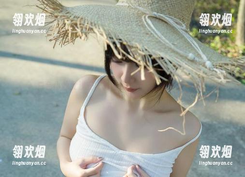 白色小仙女浅安安的图集精选，给你清凉一夏！