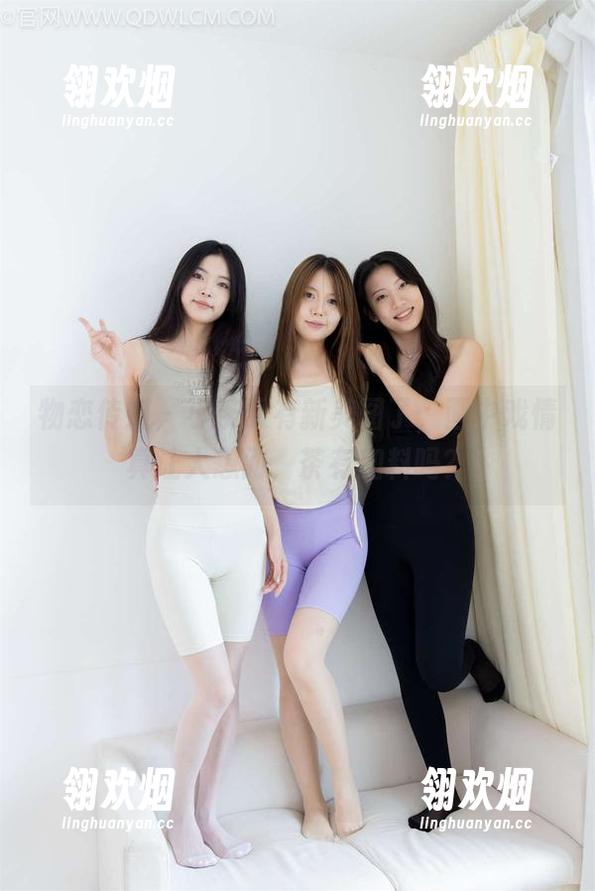 物恋传媒-小茶 物恋传媒 - 小茶又有新美图了,画中戏情真让人想问,茶有加料吗?