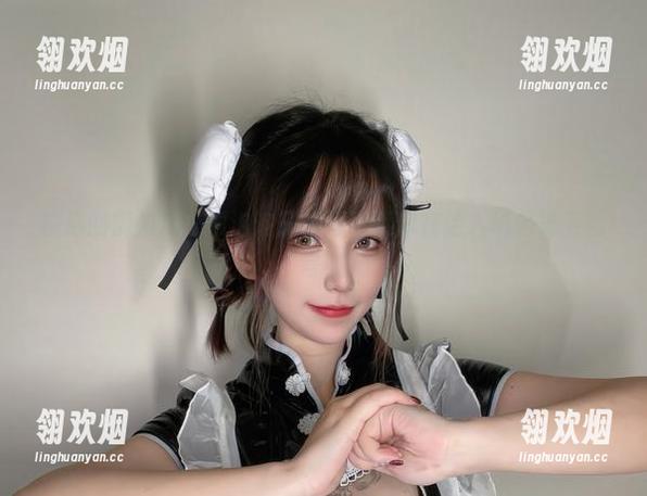 狐洛洛子 精选的御姐风,狐洛洛子的写真就像在给人悄悄地下暗号?