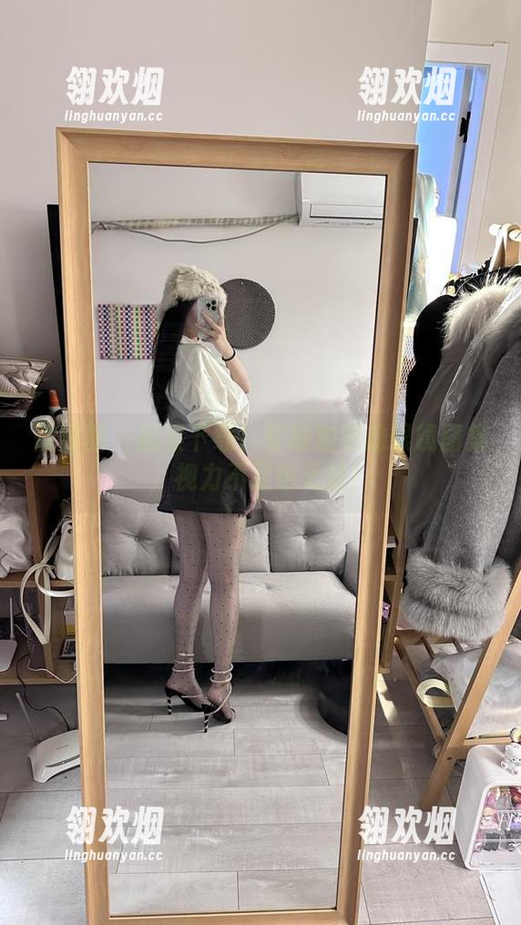 玫桃泡芙 微密圈 - 赶紧下载!玫桃泡芙的眼镜图集,视力不足也无妨!