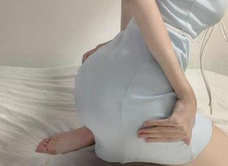 微密圈 – 定制的短裙与相扑猫—写真中的小角色，互动乐趣无穷。