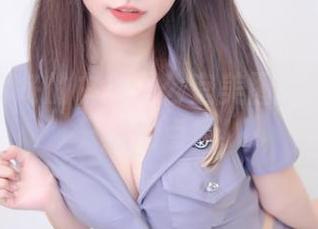 神乐坂真冬的白色办公室美图——其实我只想加点色！
